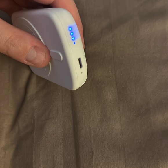 Magsafe charger - Picture 3 of 3